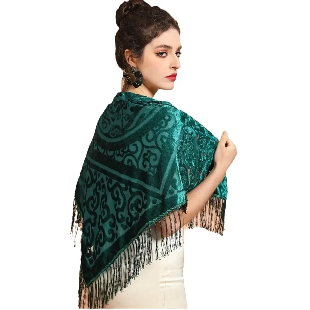 Shawl Wrap Winter - AW25 Püskül Trimli Kadife Jakarlı Şal